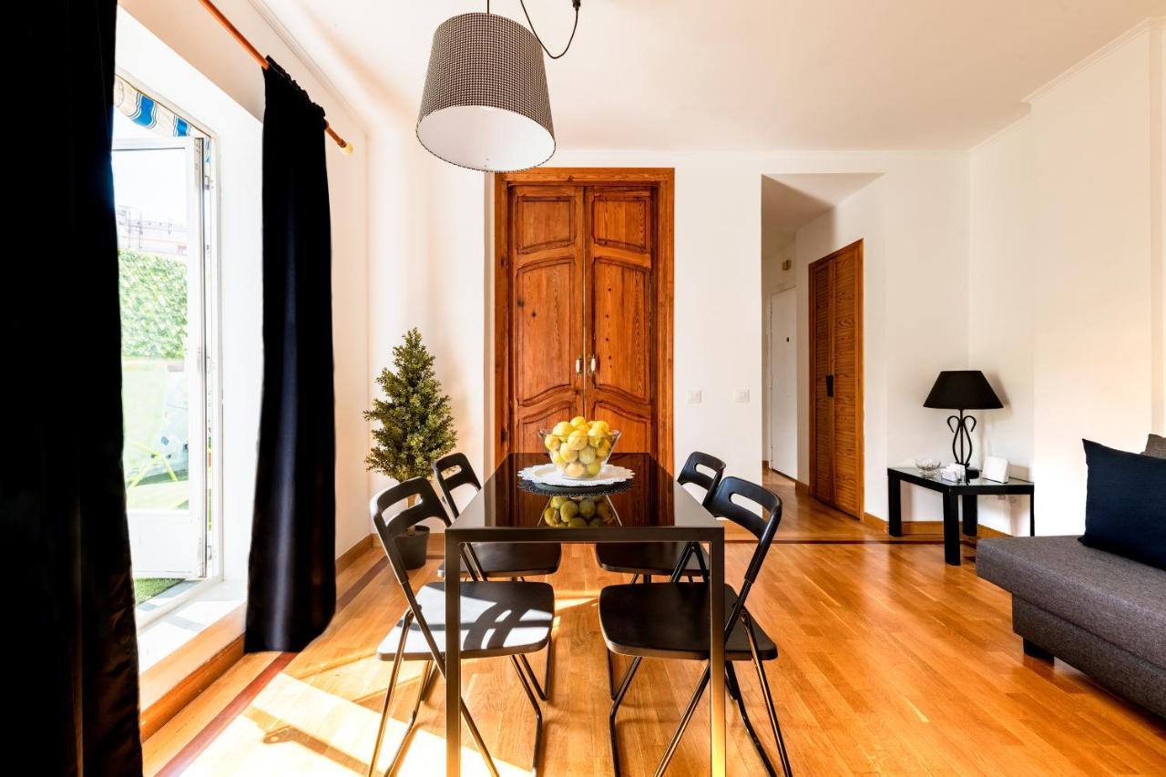 Ferienwohnung Bright Penthouse With Terrace In Madrid Center Exterior foto